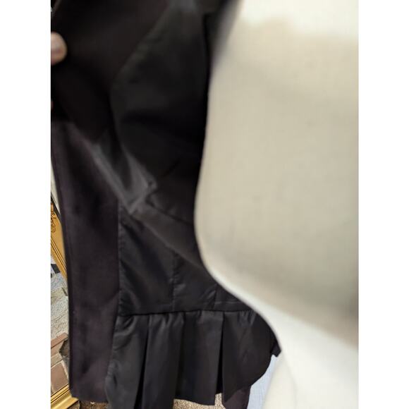 Doncaster Wool Pleated Peplum Blazer - Size 2 - Picture 3 of 4